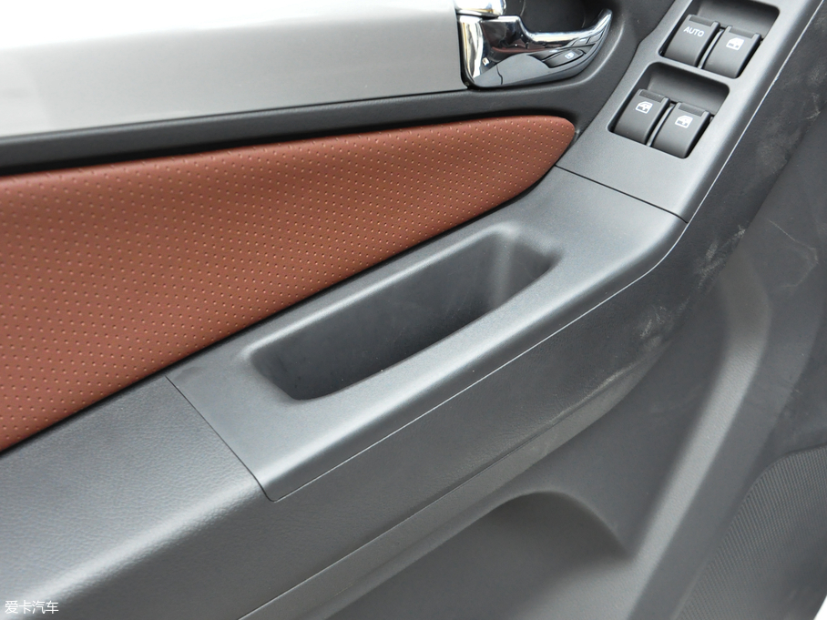 2018cTAGAƤ 3.0T քӳA 