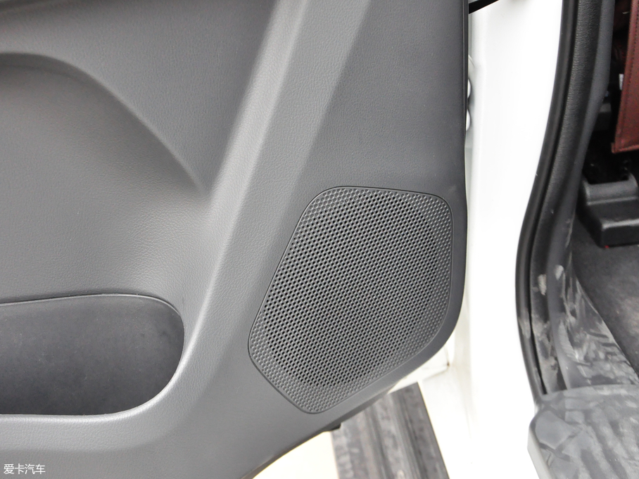 2018��c�TAGAƤ�� 3.0T �քӳ����A�� ���