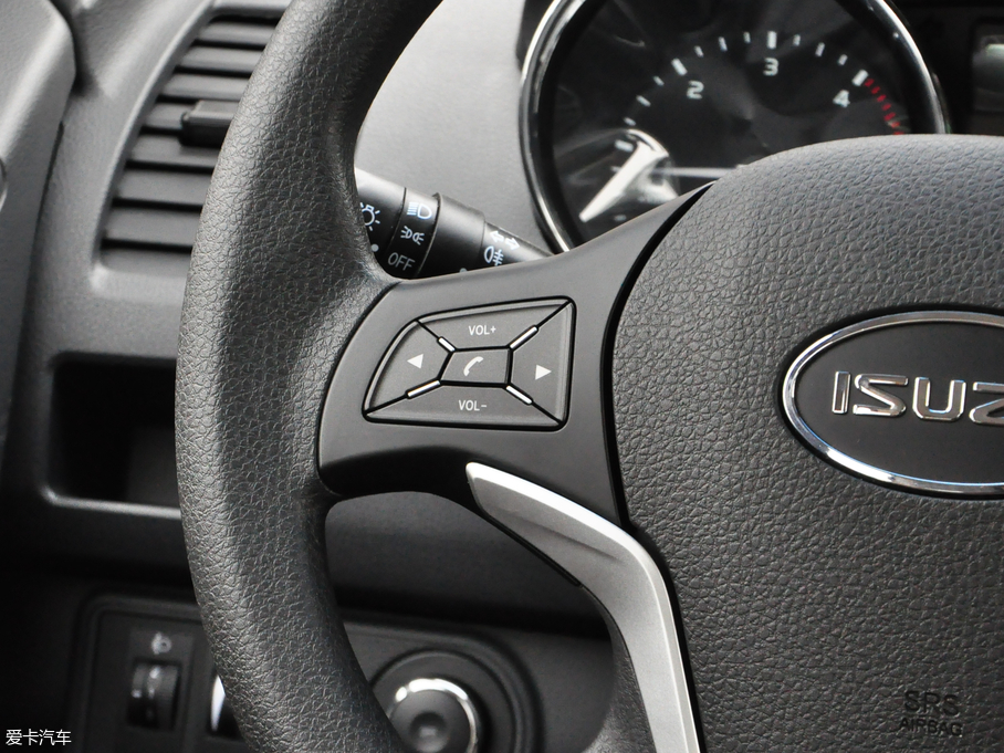 2018��c�TAGAƤ�� 3.0T �քӳ����A�� ���