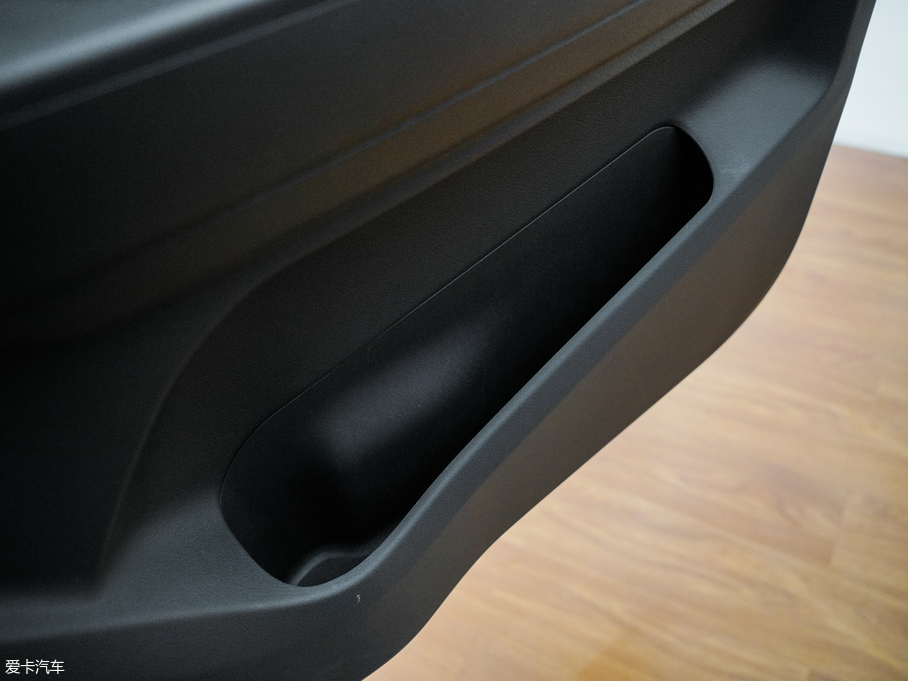 2018cTAGAƤ 3.0T քӳA 