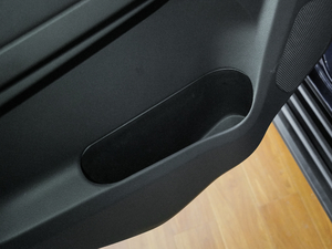 20183.0T քӳA (q) g