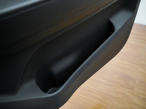 20183.0T քӳA (q) g