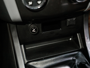 20183.0T քӳA (q) g