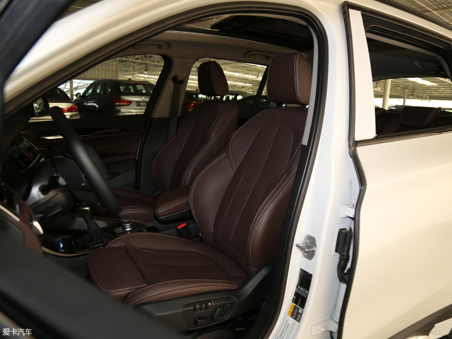 2019RX1Դ xDrive25Le A