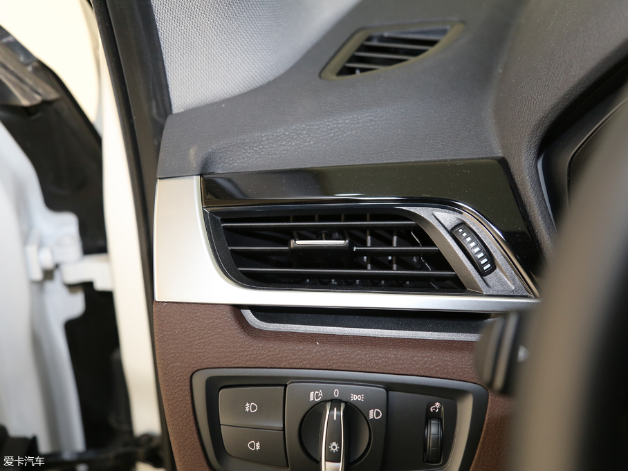 2019RX1Դ xDrive25Le A