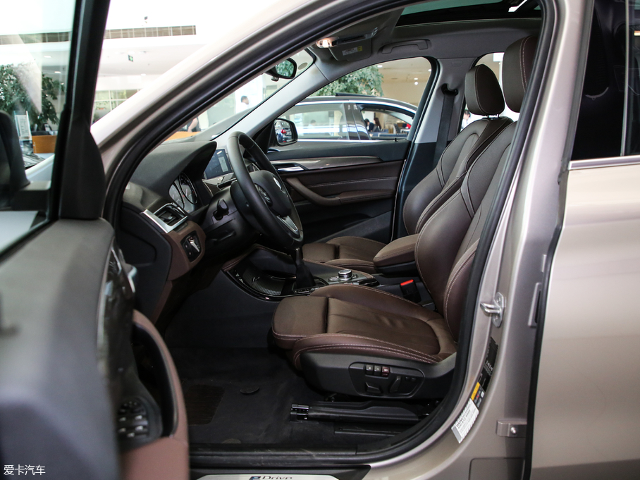 2019RX1Դ xDrive25Le A