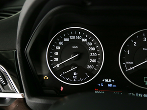 2019xDrive25Le A п؅^