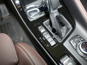 2019xDrive25Le A п؅^