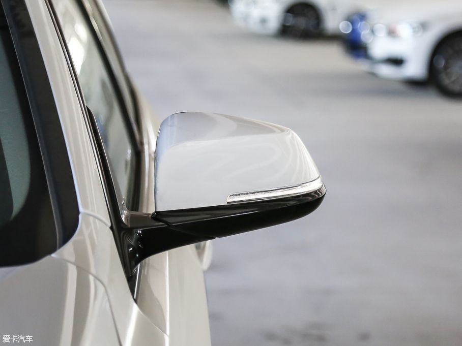 2019R3ϵ 320Li M \b