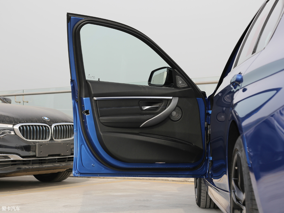 2019R3ϵ 320i M \b