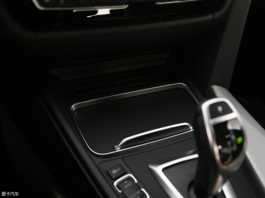 2019R3ϵ 320i M \b