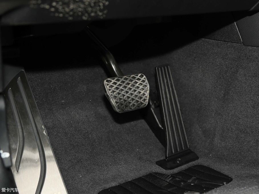 2019R3ϵ 320i M \b