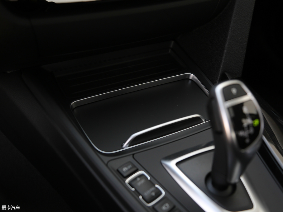 2019R3ϵ 320Li M \ҹ