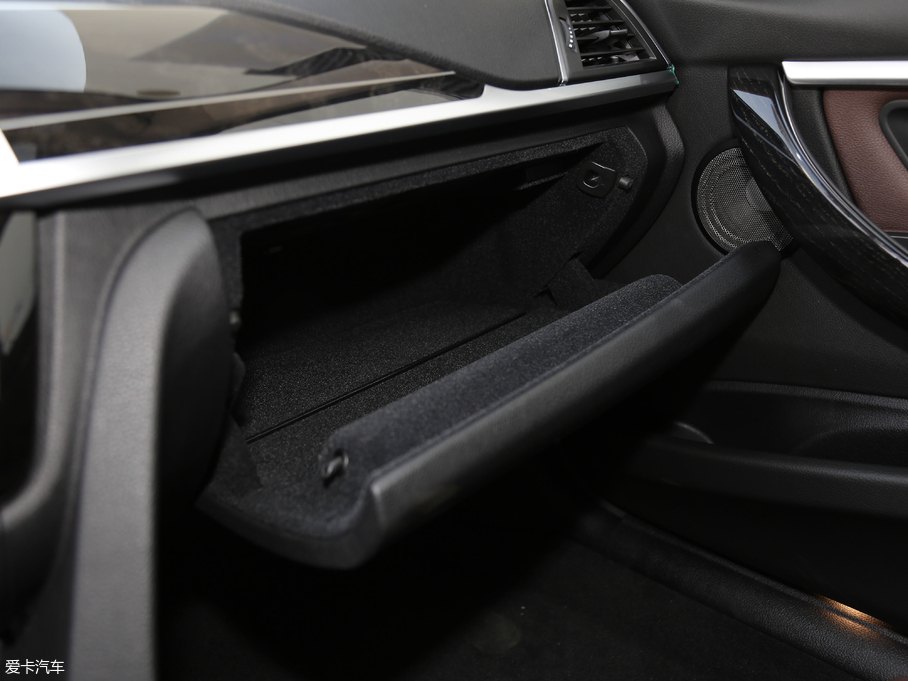 2019R3ϵ 320Li M \ҹ