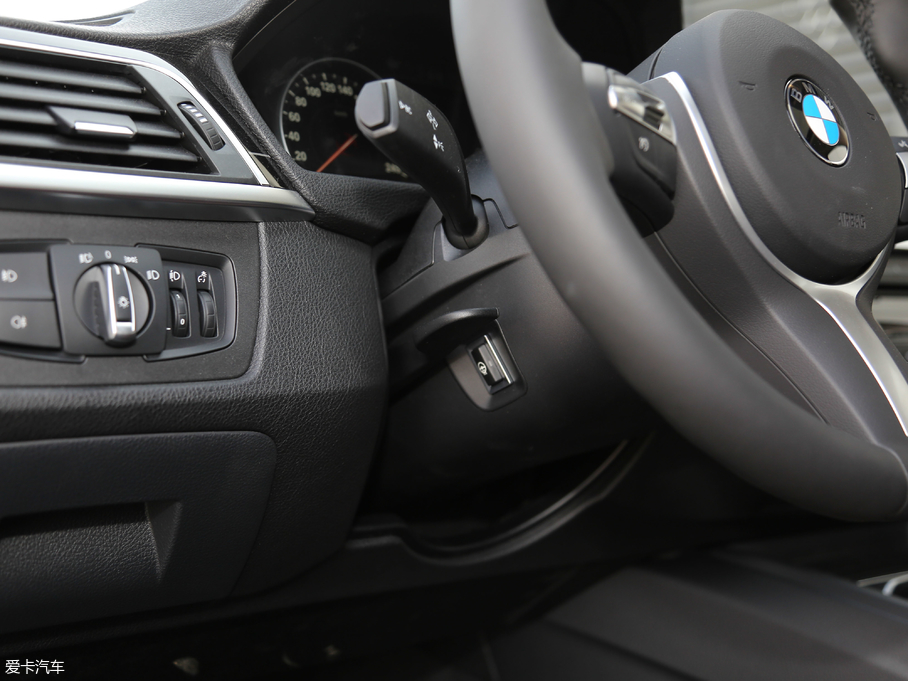 2019R3ϵ 320Li M \ҹ