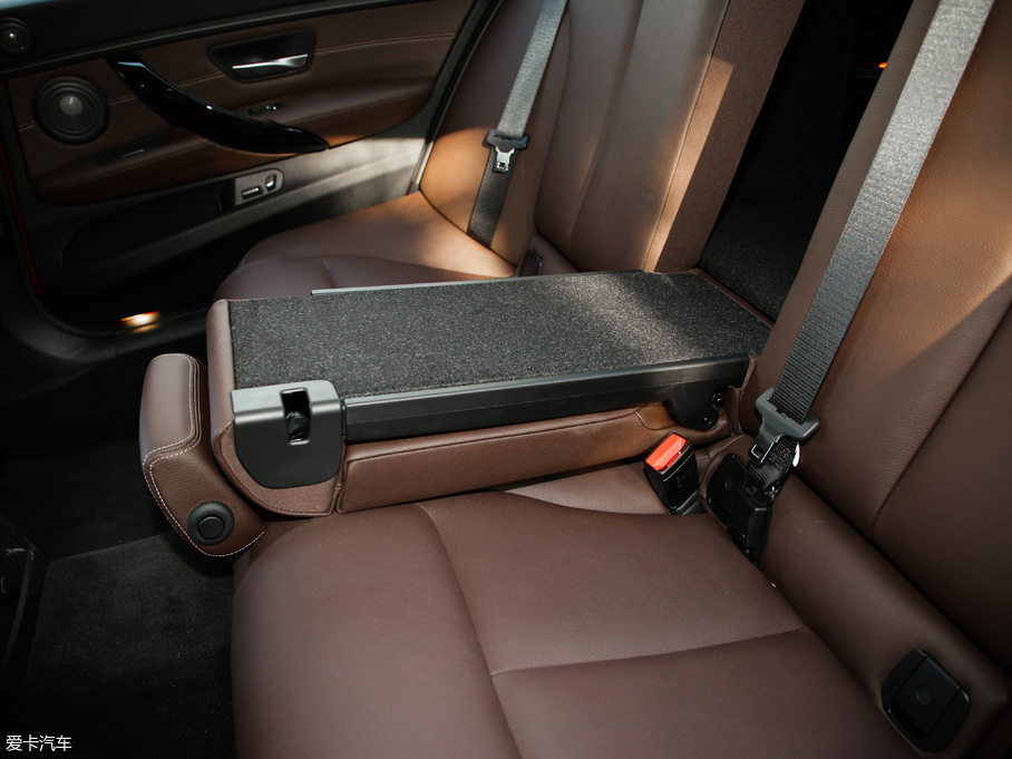 2019R3ϵ 320Li M \b