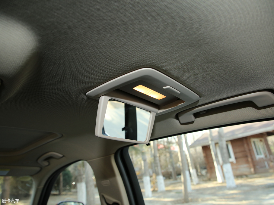 2019R3ϵ 320Li M \b