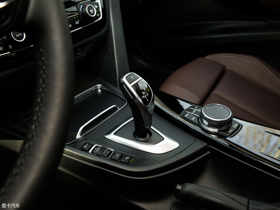 2019R3ϵ 320Li M \(yn)(dng)b