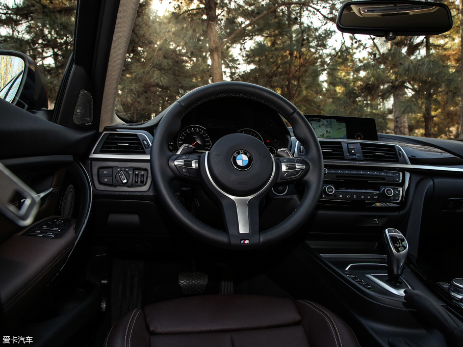 2019R3ϵ 320Li M \b