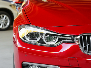 2019320Li xDrive r ^