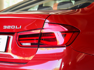 2019320Li xDrive r ^