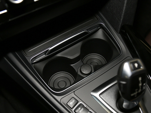 2019320Li xDrive r g