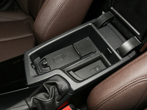 2019320Li xDrive r g