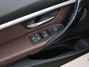 2019320Li M \(yn)(dng)ҹ {܇(ch)ƅ^(q)	