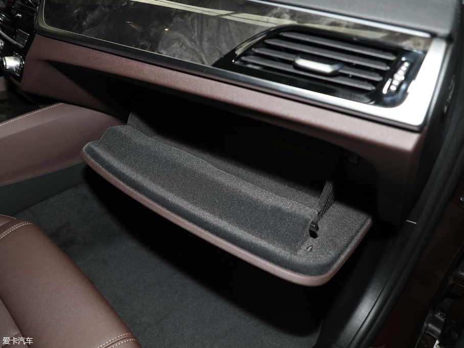 2019R5ϵ 525Li M\b