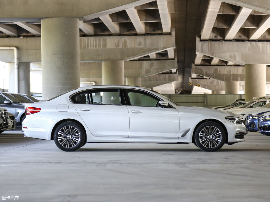 2019R5ϵ 530Li  Ab