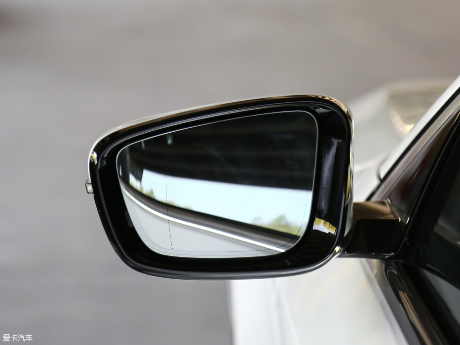 2019R5ϵ 530Li  Ab