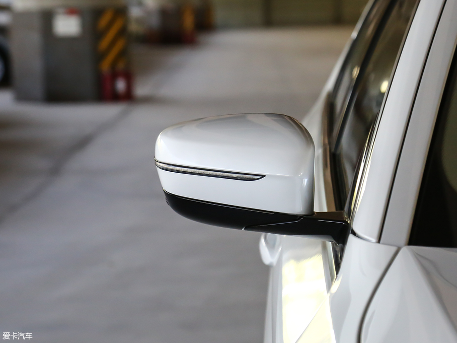 2019R5ϵ 530Li  Ab