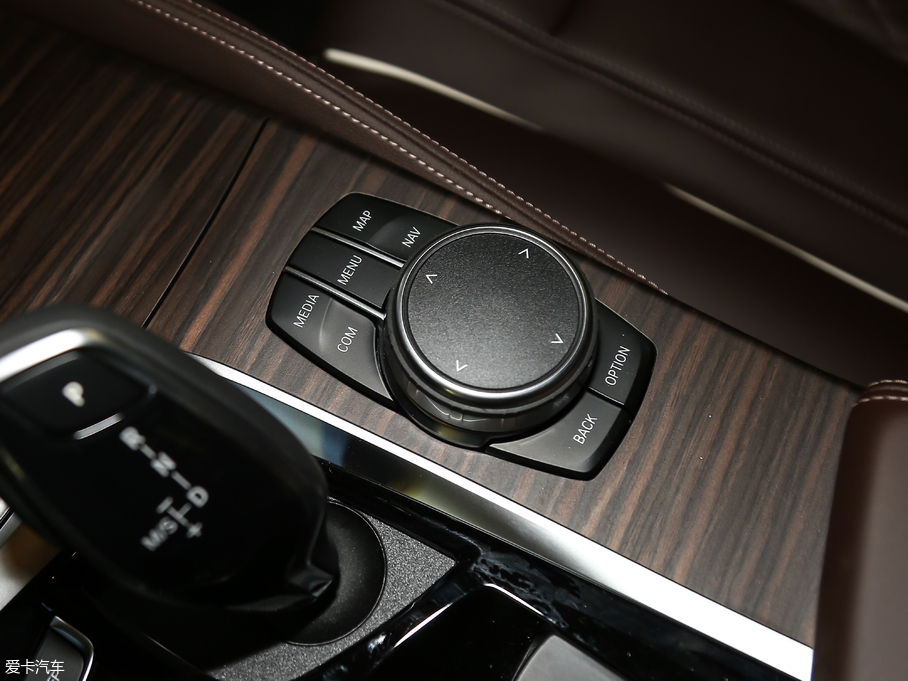 2019R5ϵ 530Li  Ab