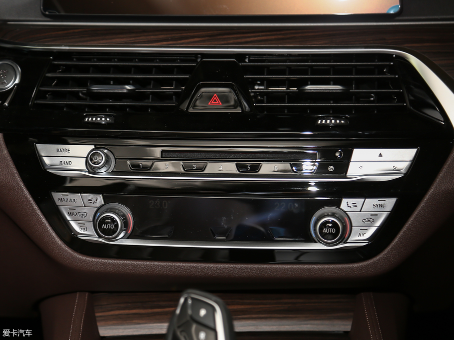 2019R5ϵ 530Li  Ab