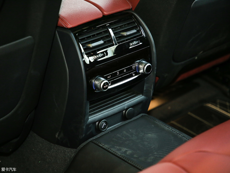 2019R5ϵ 530Li xDrive M\b