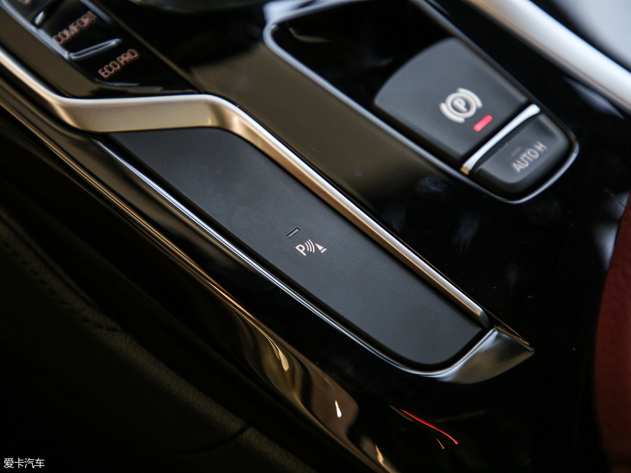 2019R5ϵ 530Li xDrive M\b