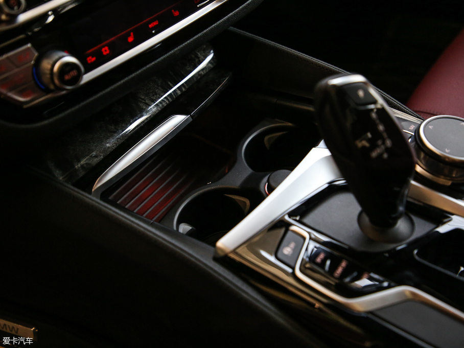 2019R5ϵ 530Li xDrive M\b