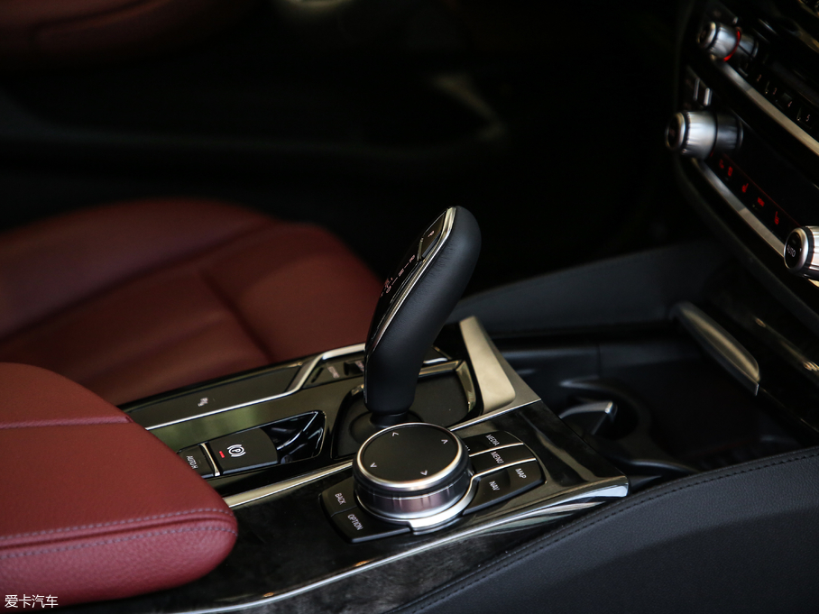 2019R5ϵ 530Li xDrive M\b