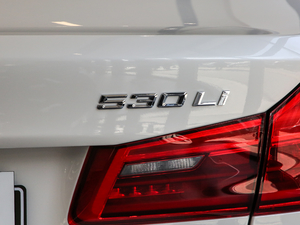 2019530Li xDrive M\b ^