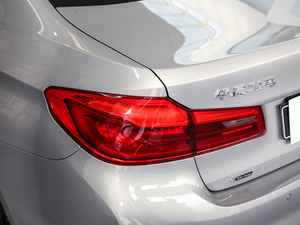 2019530Li xDrive Ab ^