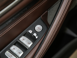 2019530Li xDrive Ab g