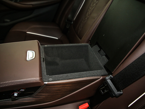 2019530Li xDrive Ab g