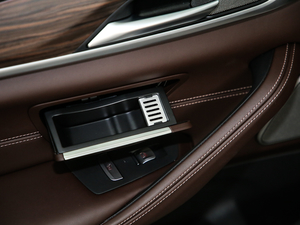 2019530Li xDrive Ab g