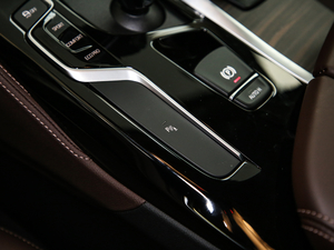 2019530Li xDrive Ab п؅^