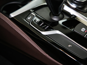 2019530Li xDrive Ab п؅^