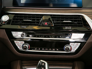 2019530Li xDrive Ab п؅^