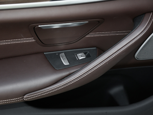 2019Ŀ 530Li xDrive Ab п؅^(q)