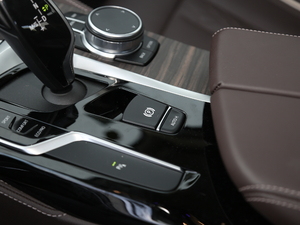 2019Ŀ 530Li xDrive Ab п؅^(q)