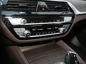 2019Ŀ 530Li xDrive Ab п؅^(q)