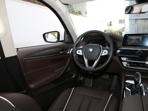 2019Ŀ 530Li xDrive Ab п؅^